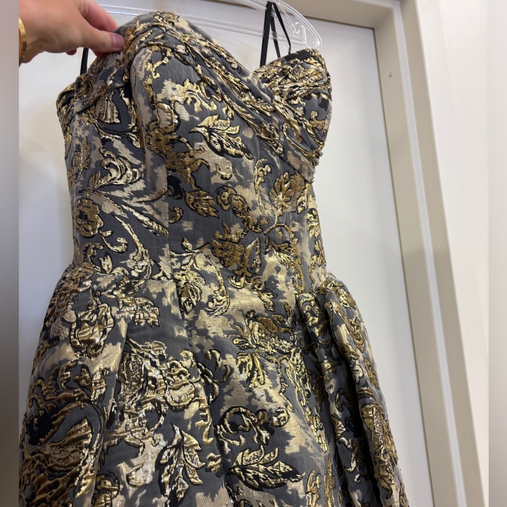 STUNNING Mac Duggal Gold & Grey Gown - Picture 5 of 5
